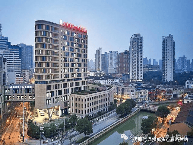 欢迎您-小区环境-户型-价格-地址-楼盘详情-周边配套-售楼处电话-交房时间凯发K8华润外滩瑞府(售楼处)网站-华润外滩瑞府销售中心(营销中心)-楼盘(图2)