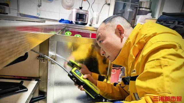 长沙人的团圆饭和热水澡有这群“蓝焰卫士”守护新春走基层(图2) 长沙人的团圆饭和热水澡有这群“蓝焰卫士”守护新春走基层(图2)